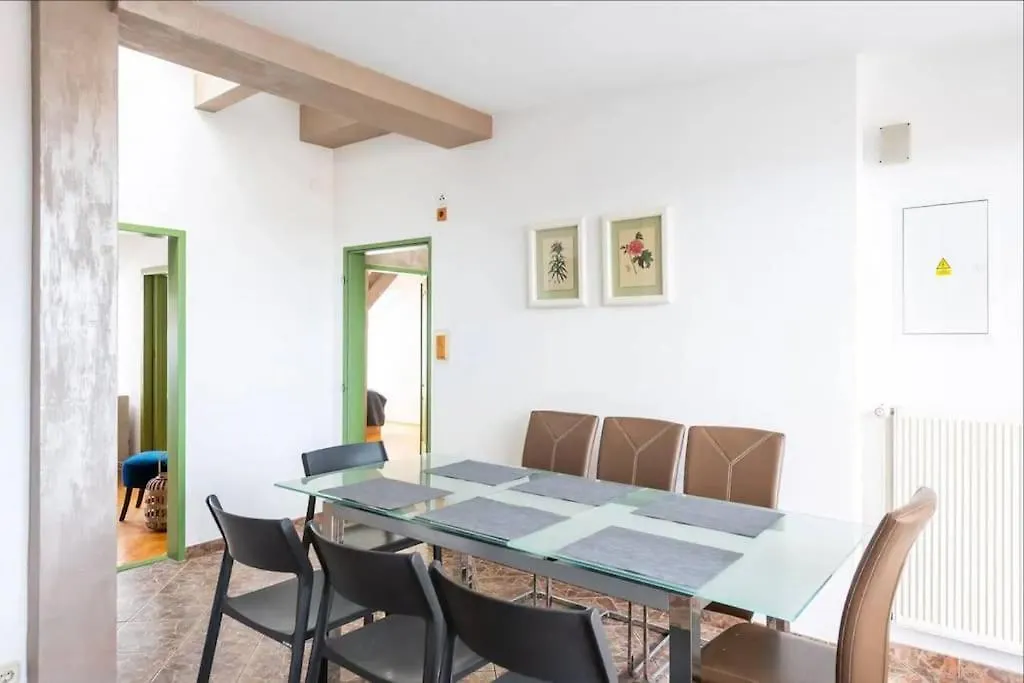 Huge 5-Bedrooms Apartment Near Prague Castle Czech Republic
